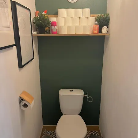 Apartament Au Front De , De *