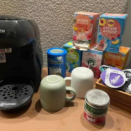 Apartament Au Front De , De