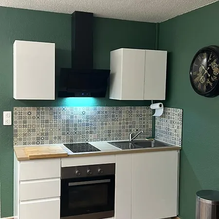 Au Front De , De Apartament Calais