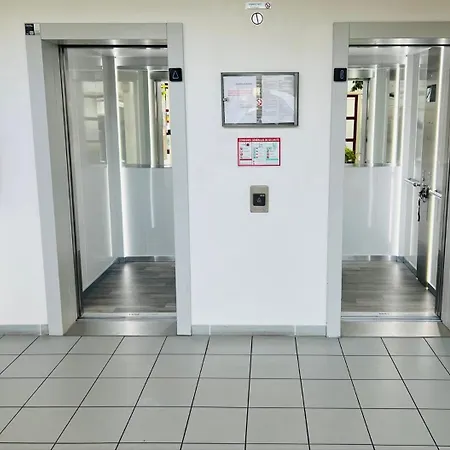 Au Front De , De Apartamento Calais